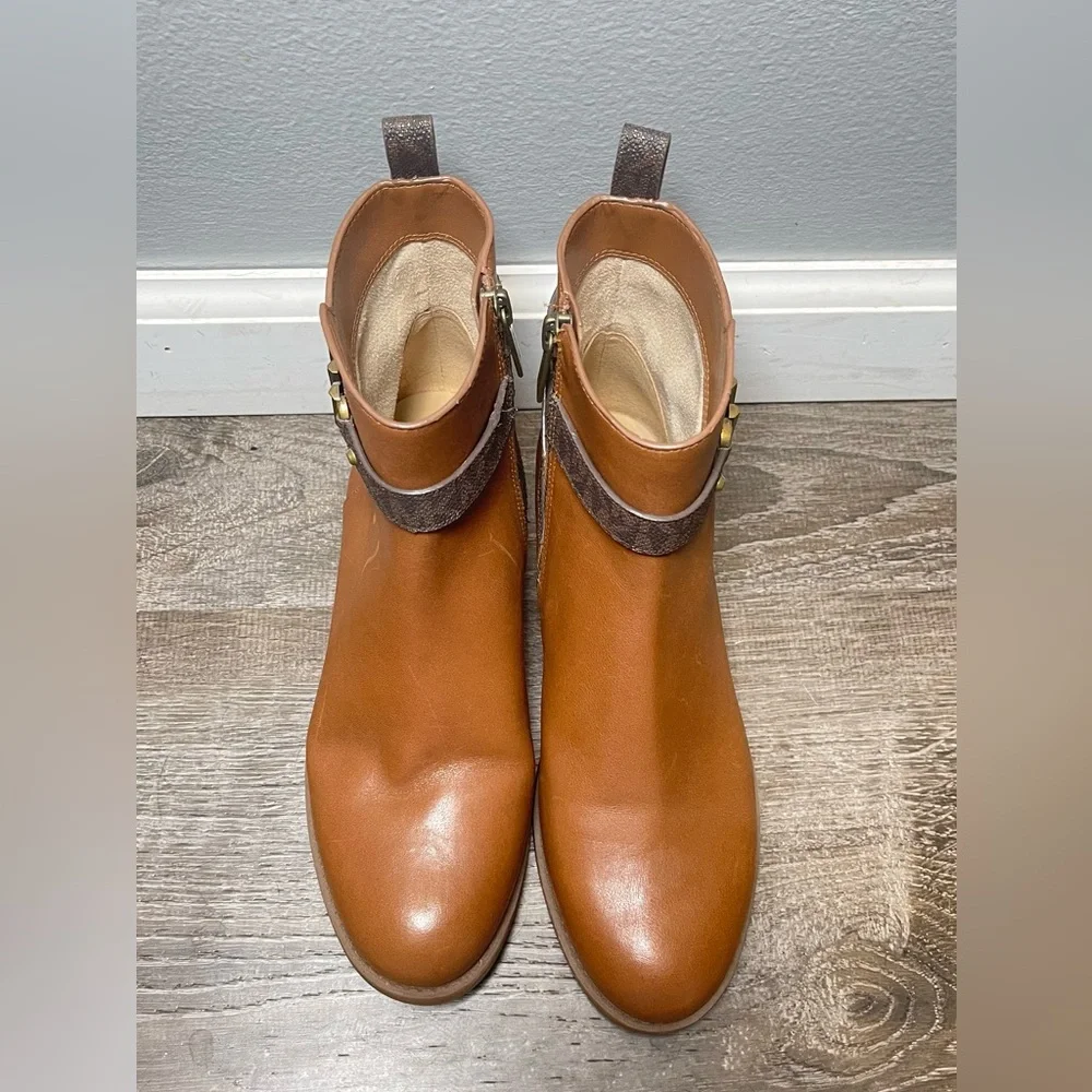 Michael Kors Women's Farrah Flat Brown‎ Ankle Booties Size 6.5